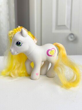 2005 G3 MLP Golden Delicious Vintage My Little Pony Seaside Celebration